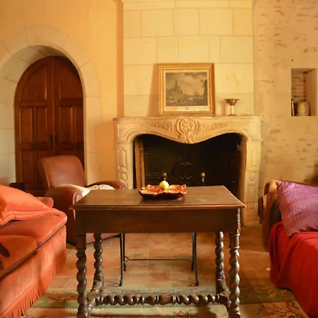 In Thurageau With Private Pool 別荘 Boussageau