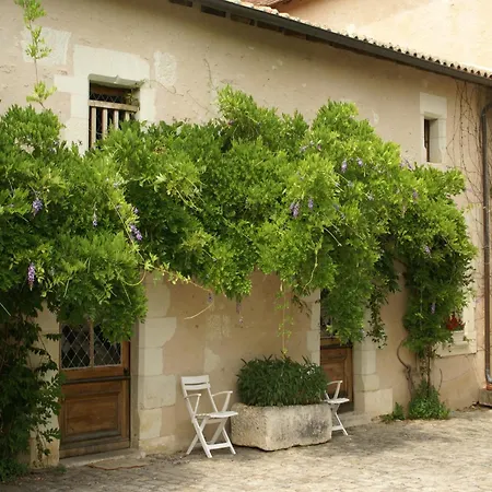 In Thurageau With Private Pool 別荘 *