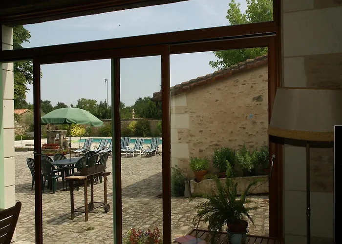 In Thurageau With Private Pool Prázdninový dům