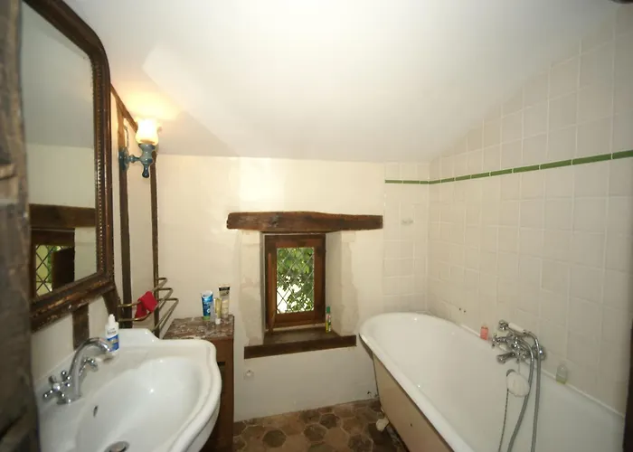 In Thurageau With Private Pool * Boussageau